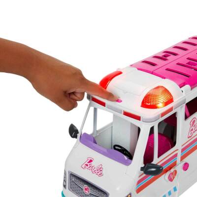 Barbie Dönüşen Ambulans ve Klinik Oyun Seti HKT79 - 5
