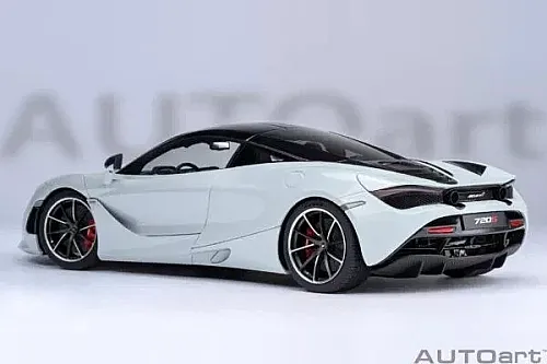 Die Cast McLaren 720S - Sc64047 - Silica White - 3
