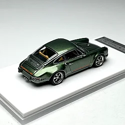 Die Cast Porsche Singer Zincit Model 1:64 Coupe - Metallic Oak Green - 4