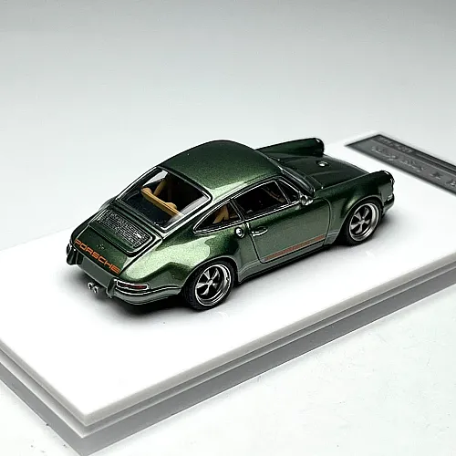 Die Cast Porsche Singer Zincit Model 1:64 Coupe - Metallic Oak Green - 4
