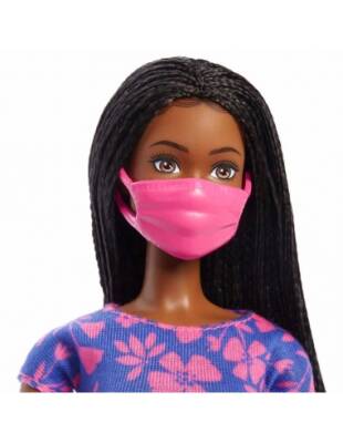 Barbie Brooklyn On A Trip Doll And Accessories Hgx55 - 4