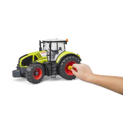 Bruder Class Axion 950 Tractor Br03012 - 4