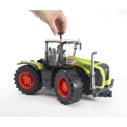 Bruder Class Xerion 5000 Tractor Br03015 - 4