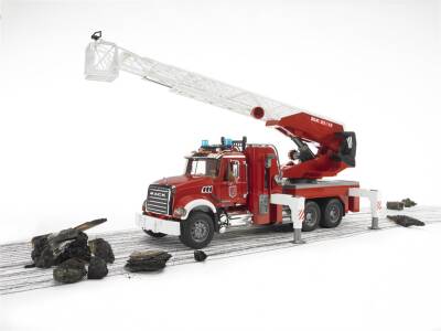 Bruder Mack Granite Fire Truck Br02821 - 4