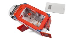 Bruder Mercedes Benz Sprinter Ambulance With Siren And Crew Br02676 - 7