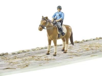 Bruder Police Figure & Police Horse Br62507 - 4