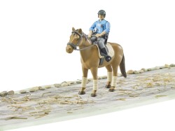 Bruder Policeman And Horse Br62507 - 4