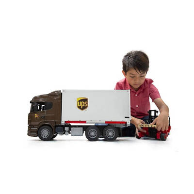 Bruder Scania 560R Ups Cargo Truck Br03582 - 3