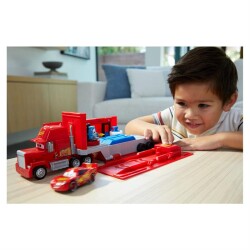 Cars Convertible Mack Playset Hdc75 - 6