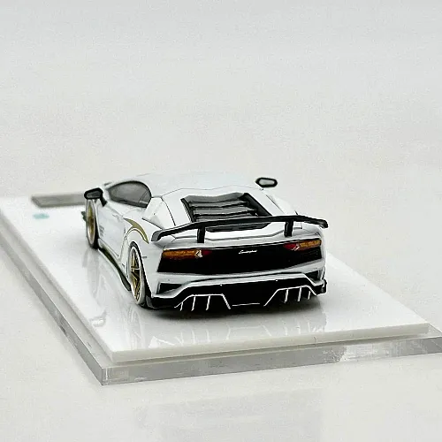 Die Cast Lamborghini Aventador 1/64 - S Rowen Rotating Wheel Rw - Pearl White - 3
