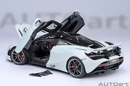 Die Cast McLaren 720S - Sc64047 - Silica White - 5