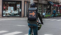 Divoom Pixoo Backpack M Black Pixel Led Screen Backpack - 4