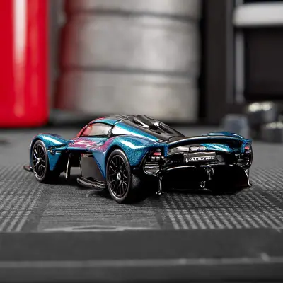 Hot Wheels Elite 64 Aston Martin Valkyrie - 4