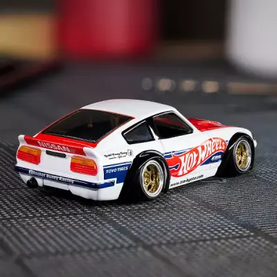 Hot Wheels Elite 64 Pandem Datsun 280 Zx - 4
