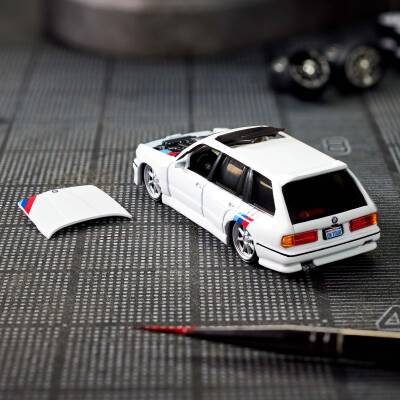 Hotwheels 1990 Bmw 318I Touring Hnj60 - 2