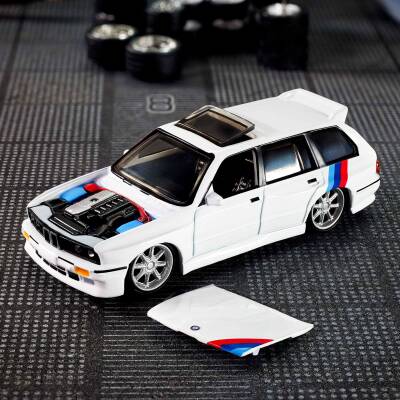 Hotwheels 1990 Bmw 318I Touring Hnj60 - 4