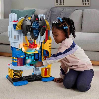 Imaginext Dc Super Friends Ultimate Headquarters Sound And Light Adventure Playset Hnw08 - 5