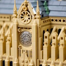 Lego Architecture Notre-Dame De Paris 21061 - 4