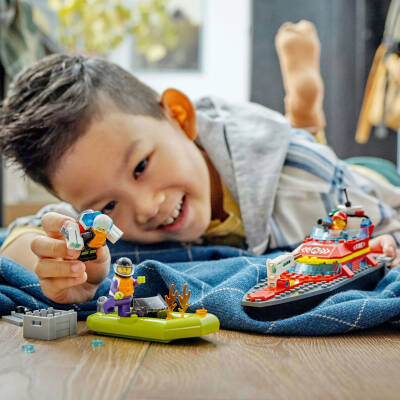 Lego City Fire Rescue Boat 60373 - 6