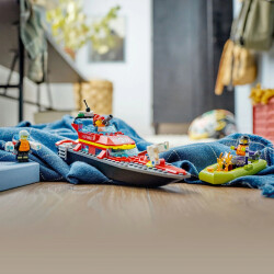 Lego City Fire Rescue Boat 60373 - 3