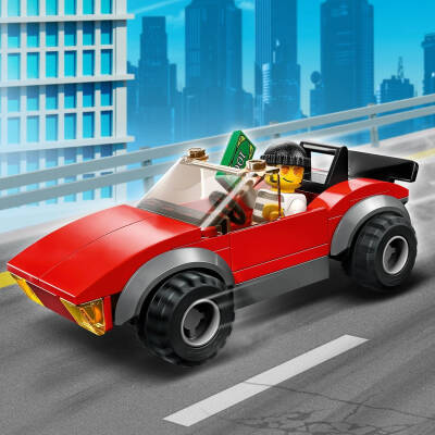 Lego City Police Motorcycle Car Chase 60392 - 3
