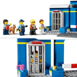 Lego City Police Station Tracking 60370 - 3