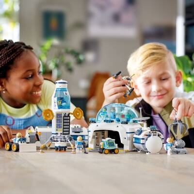 Lego City Space Lunar Research Base Lsc60350 - 8