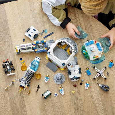 Lego City Space Lunar Research Base Lsc60350 - 9