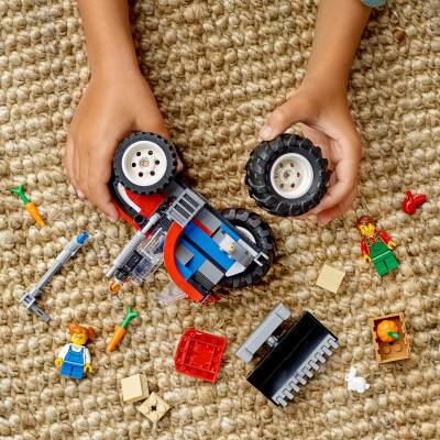 Lego City Tractor 60287 - 9
