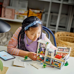 Lego Creator 3-In-1 Play Set For Kids 31153 - 9