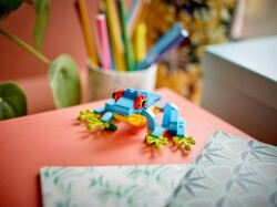 Lego Creator Exotic Parrot 31136 - 8