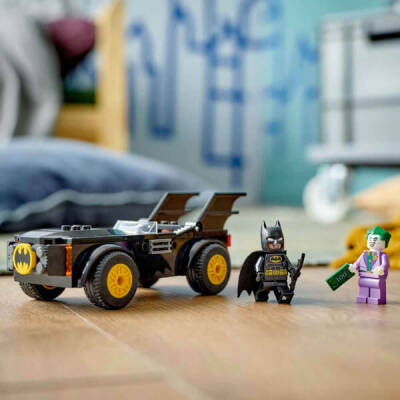 Lego Dc Batmobile Chase: Batman Vs. Joker 76264 - 5