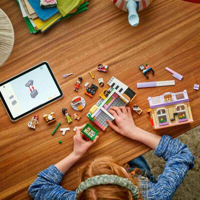 Lego Friends Music Store And Apartment 42653 - 8