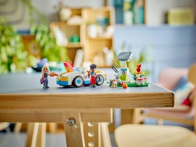 Lego Friendselectric Car And Charger42609 - 3