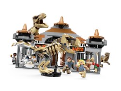 Lego Jurassic World Visitor Center: T. Rex And Raptor Attack 76961 - 2