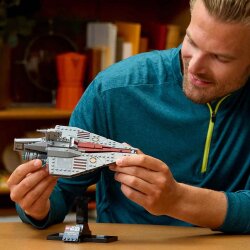 Lego Star Wars™ Acclamator Class Assault Ship, Buildable Starship Model 75404 - 4