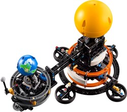 Lego Technic Earth And Moon Orbit 42179 - 2