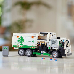 Lego Technic Mack Lr Electric Garbage Truck 42167 - 4