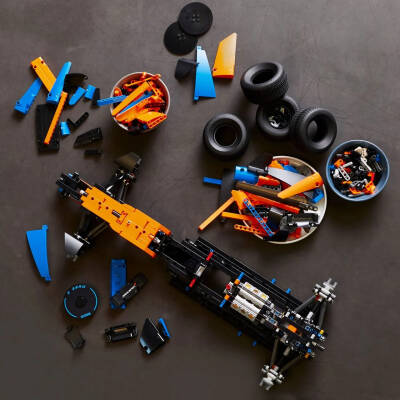 Lego Technic Mclaren Formula 1 Race Car 42141 - 3