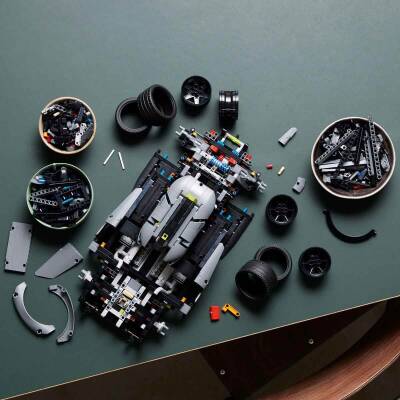 Lego® Technic Peugeot 9X8 24H Le Mans Hybrid 42156 - 9