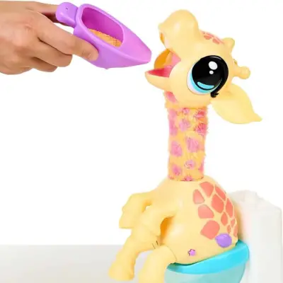 Little Live Pets Talking and Interactive Gotta Go Giraffe 26722 - 2
