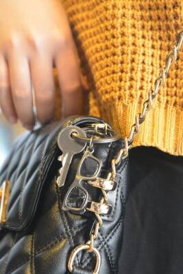 Metalmorphose Black Sunglasses Keychain MTM160-01 - 4