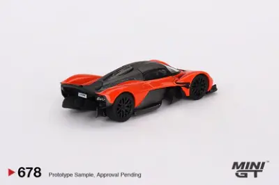 Mini Gt 1/64 Aston Martin Valkyrie Mgt00678-L - 3