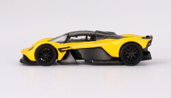 Mini Gt 1/64 Aston Martin Valkyrie Sunburst Yellow Mgt00744 - 1