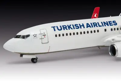 Revell Model Kit Turkish Airlines Boeing 737-800 - 2