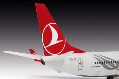 Revell Model Kit Turkish Airlines Boeing 737-800 - 5