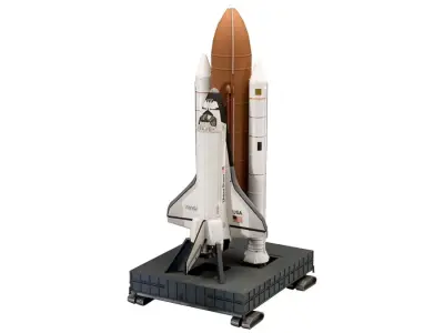 Revell Space Shuttle Discovery + Booster Rockets Planes1:144 04736 - 2