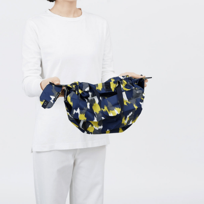 Shupatto Compact Bag Folding Bag - M - Shade Of Trees S467Kk - 4