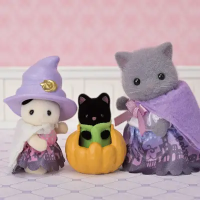 Sylvanian Families Halloween Surprise Party Set Esf5764 - 4