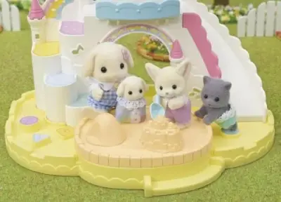 Sylvanian Families Kindergarten Castle With Pool 5746 - 5